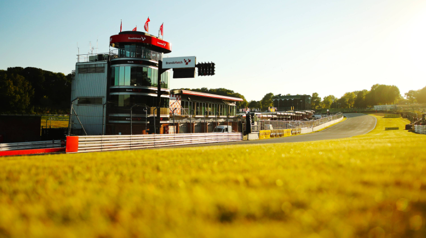 picture of Brands Hatch racetrack